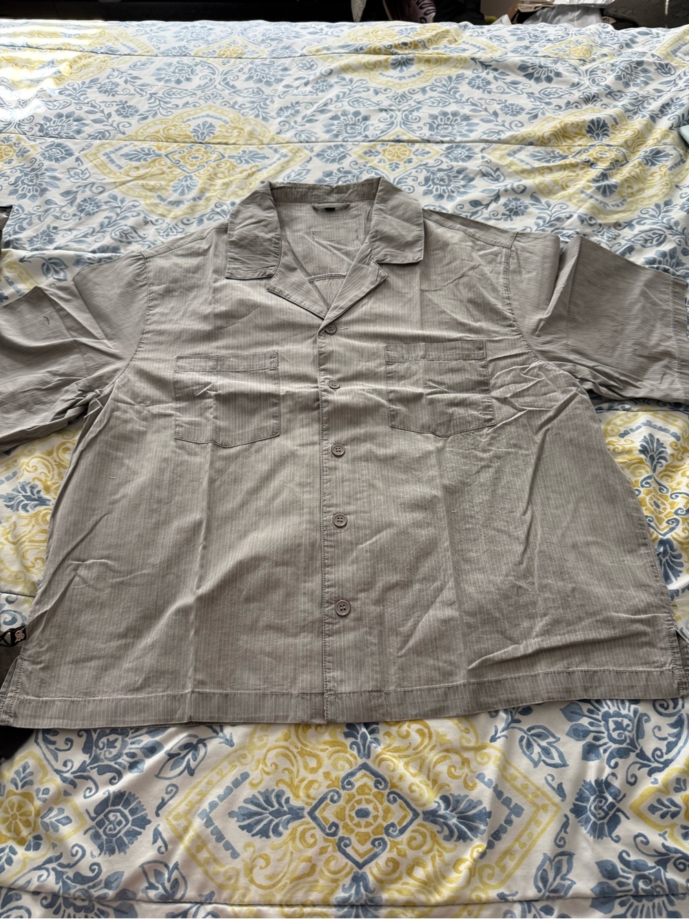 Ananke Men's Short-Sleeve Button-Up Shirt Jacket in Light Gray